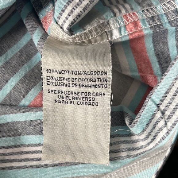 Calvin Klein button down short sleeve cotton shirt. Size 7. - Picture 5 of 6